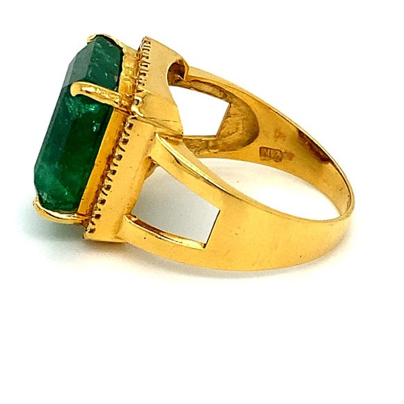 GIA Certified Emerald 8.96ct Solid 21K Gold Ring - Picture 6 of 10